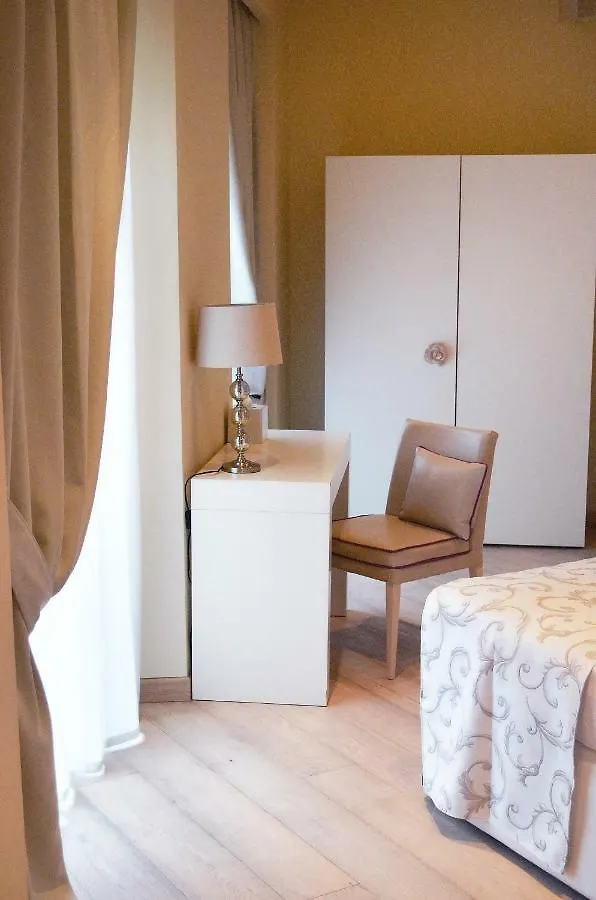 בית הארחה Rooms Milano Duomo